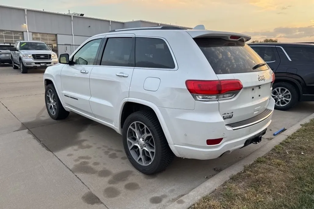 2019 Jeep Grand Cherokee Overland photo 1