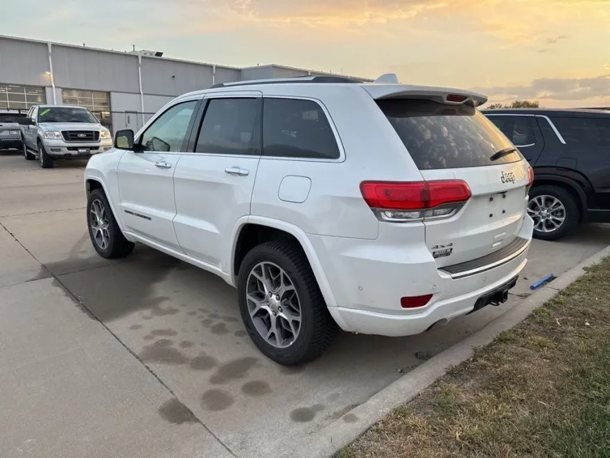 2019 Jeep Grand Cherokee Overland photo 1