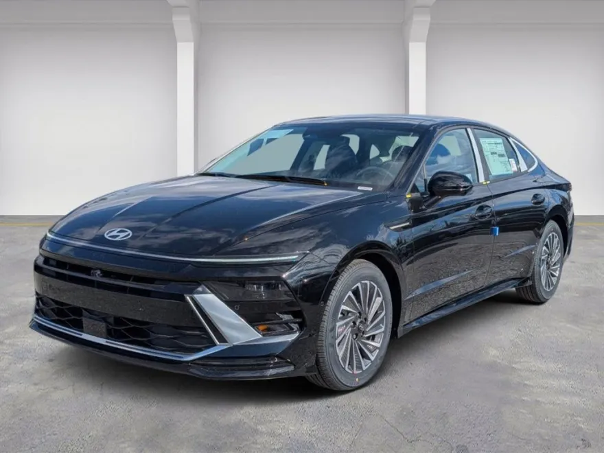 2025 Hyundai Sonata Hybrid Limited photo 1