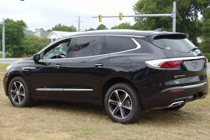 2022 Buick Enclave Essence photo 1