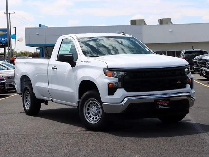 2025 Chevrolet Silverado 1500 photo 1