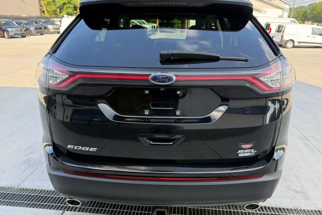 2018 Ford Edge SEL photo 1