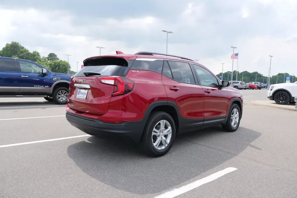 2024 Gmc Terrain SLE photo 1