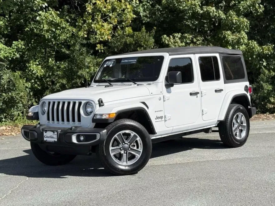 2023 Jeep Wrangler Sahara photo 1