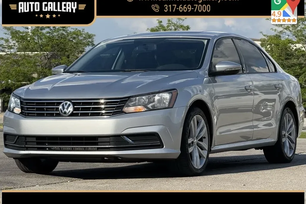2019 Volkswagen Passat 2.0T Wolfsburg Edition photo 1