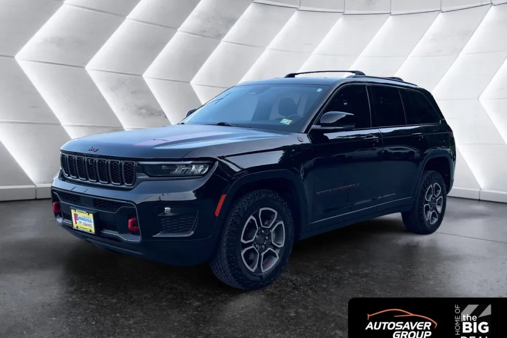 2022 Jeep Grand Cherokee Trailhawk photo 1