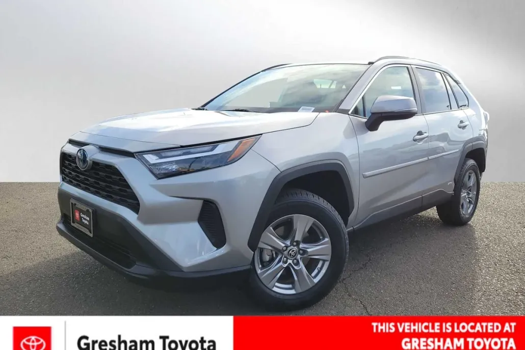 2023 Toyota RAV4 Hybrid LE photo 1