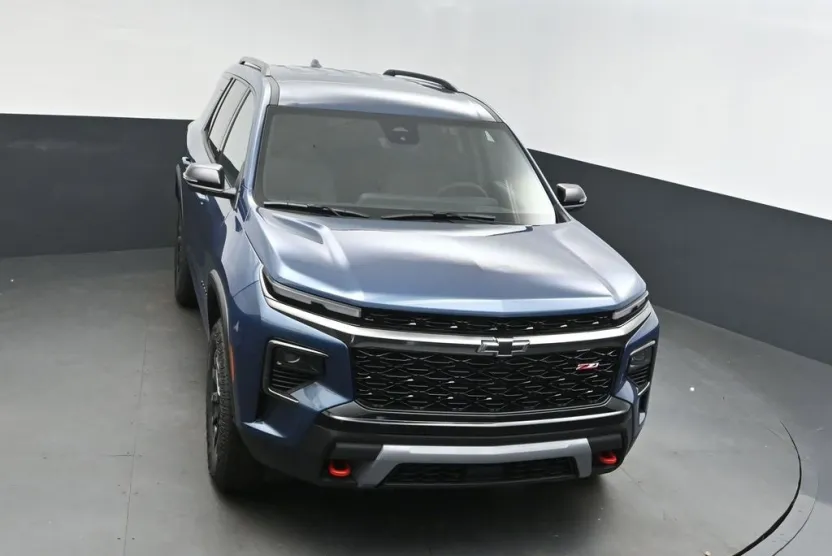 2026 Chevrolet Traverse Z71 photo 1