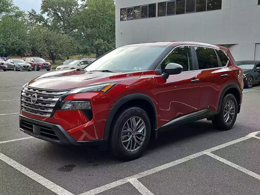 2024 Nissan Rogue S photo 1