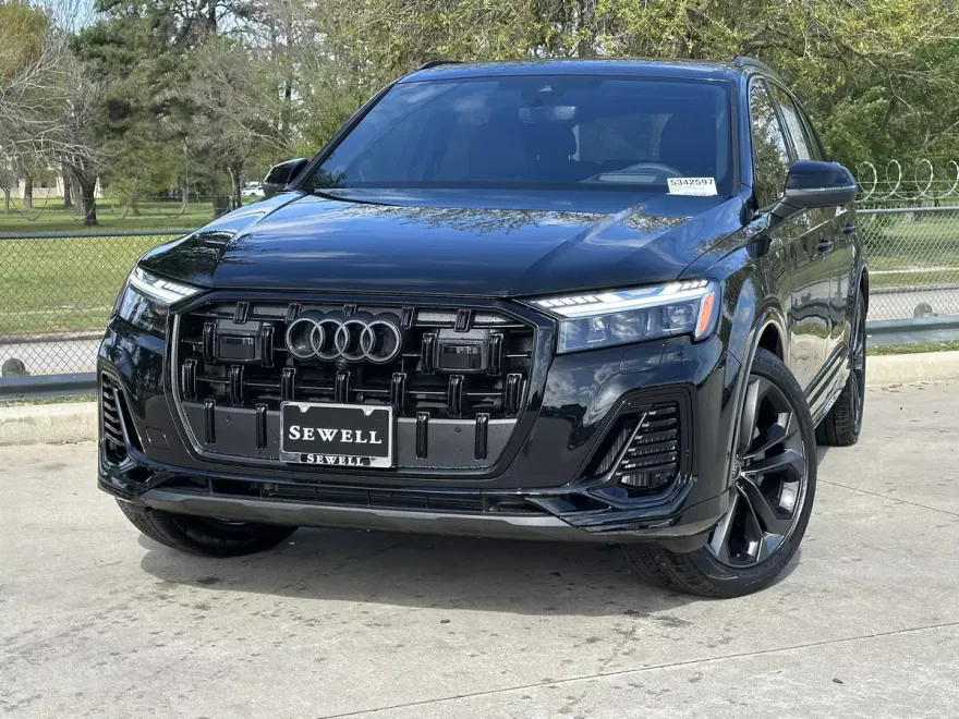 2025 Audi Q7 55 Premium photo 1