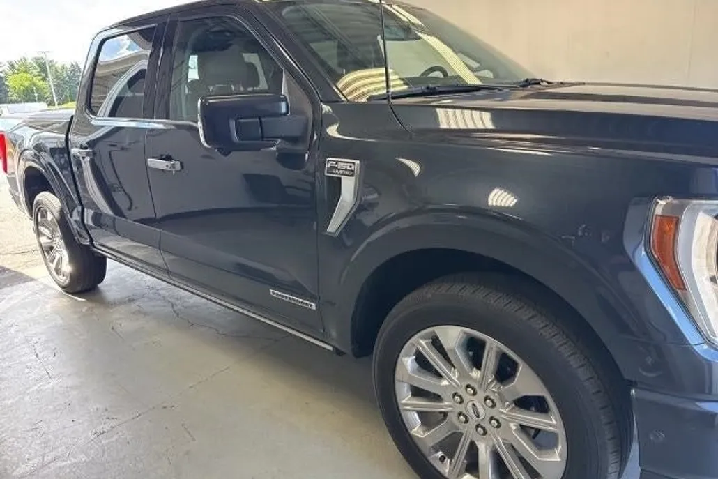 2021 Ford F-150 Limited photo 1