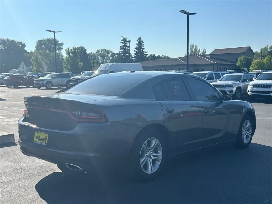 2022 Dodge Charger SXT photo 1