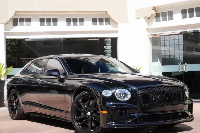 2025 Bentley Flying Spur Speed photo 1