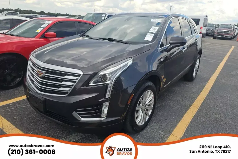 2017 Cadillac XT5 Sport photo 1