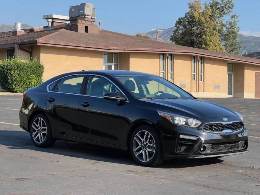 2019 Kia Forte EX photo 1