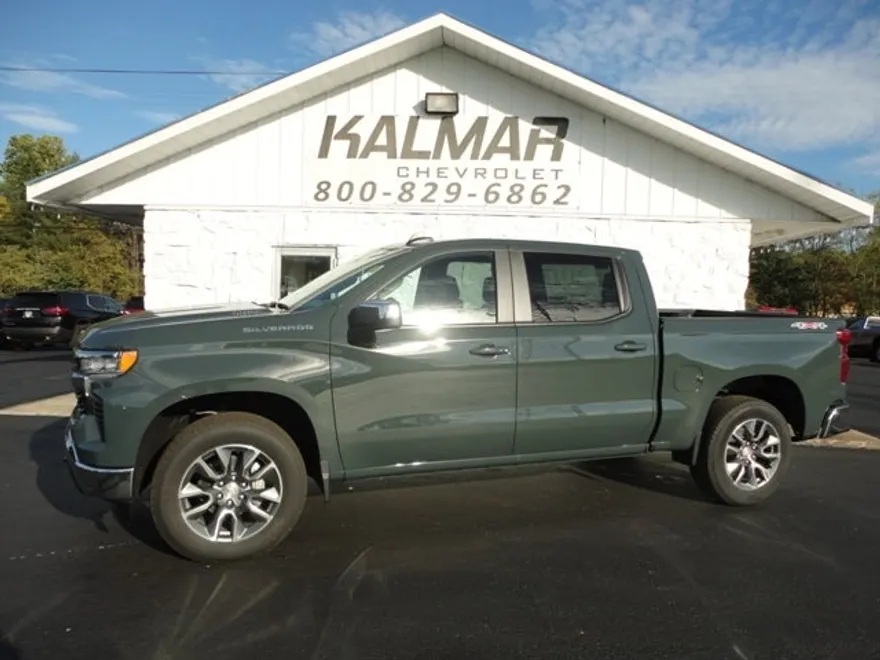 2026 Chevrolet Silverado 1500 LT photo 1