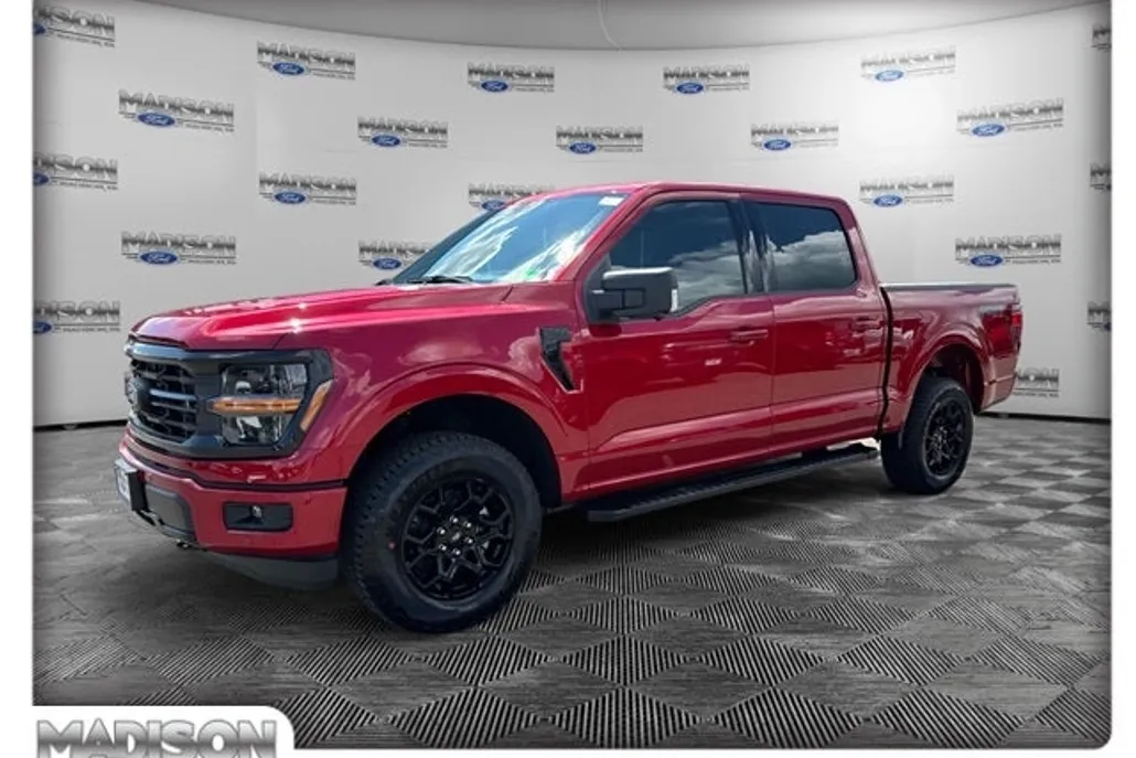2025 Ford F-150 XLT photo 1