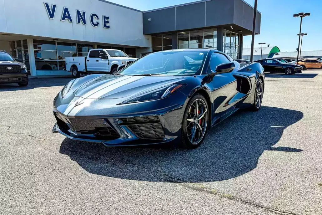 2021 Chevrolet Corvette 2LT photo 1