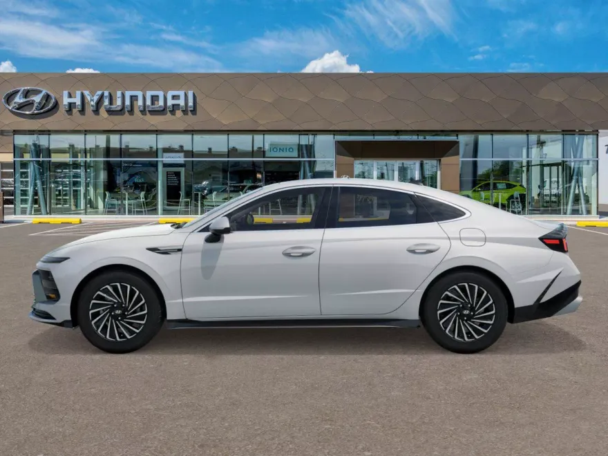2026 Hyundai Sonata SEL photo 1