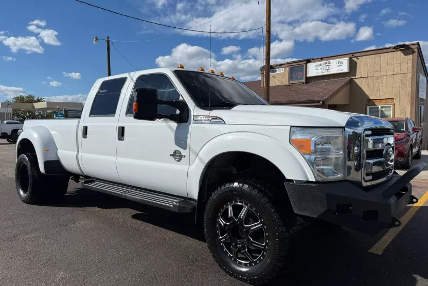 2014 Ford F-350 XLT photo 1