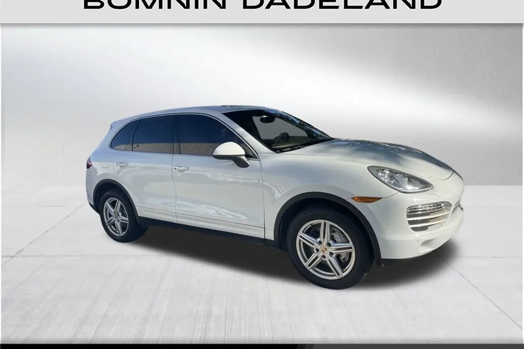 2014 Porsche Cayenne Platinum Edition photo 1