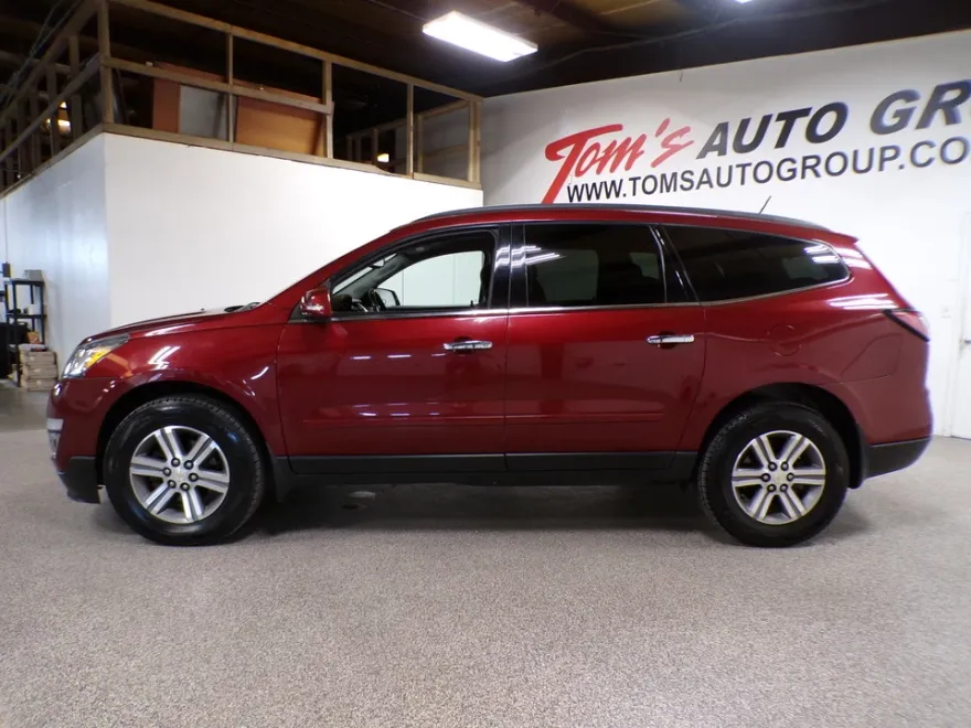 2015 Chevrolet Traverse 1LT photo 1