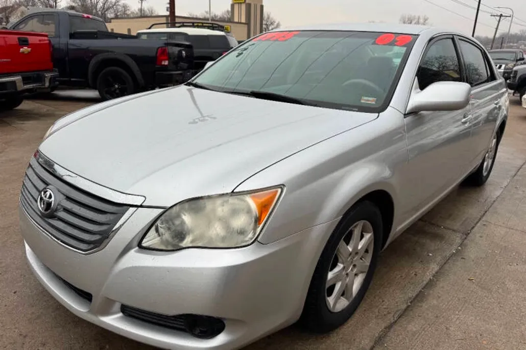 2009 Toyota Avalon Limited photo 1