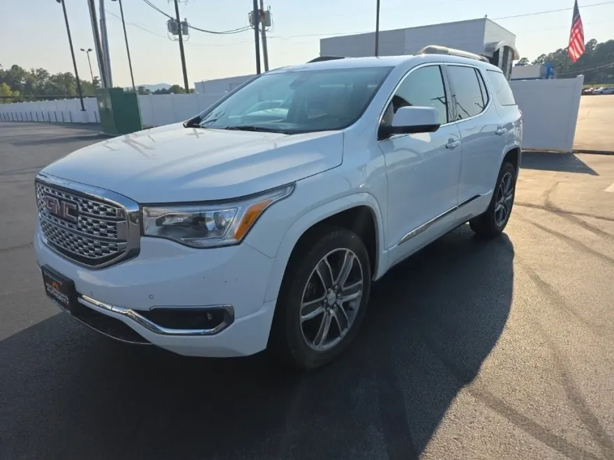 2019 Gmc Acadia Denali photo 1