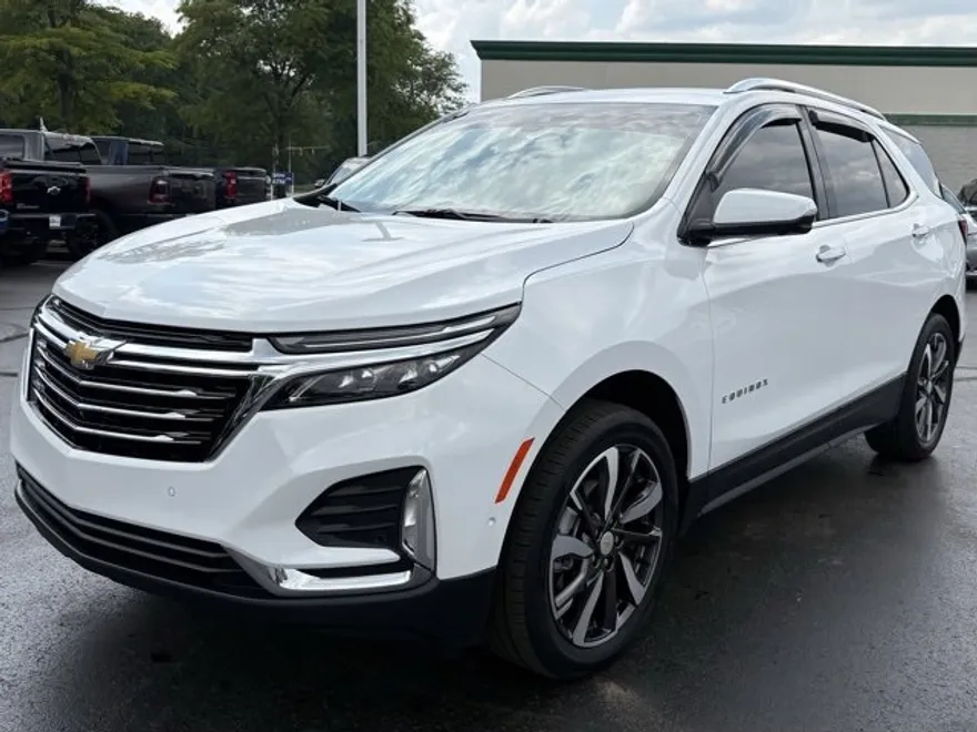 2024 Chevrolet Equinox Premier photo 1