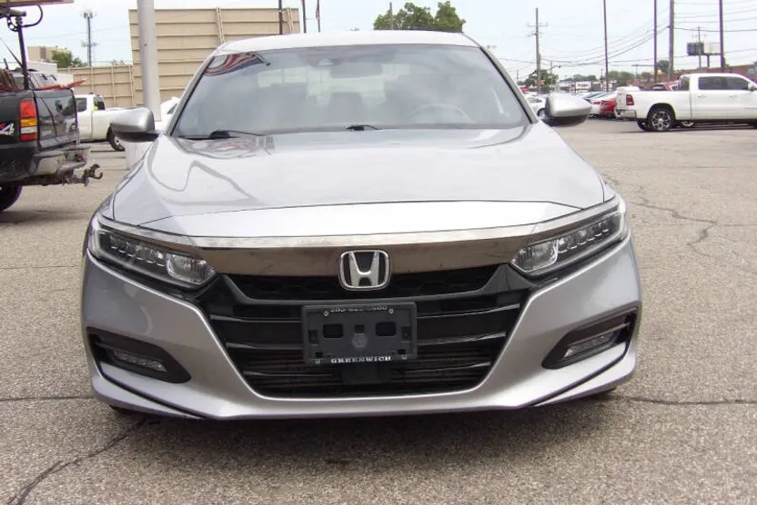 2018 Honda Accord Sport photo 1