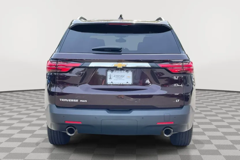 2023 Chevrolet Traverse Leather photo 1