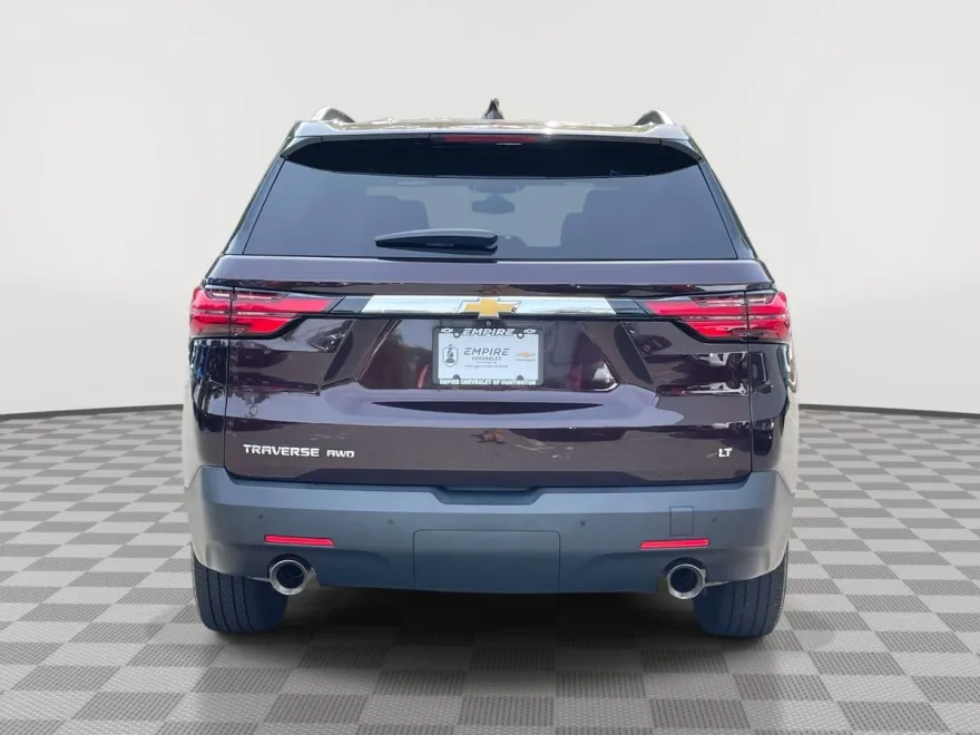 2023 Chevrolet Traverse Leather photo 1