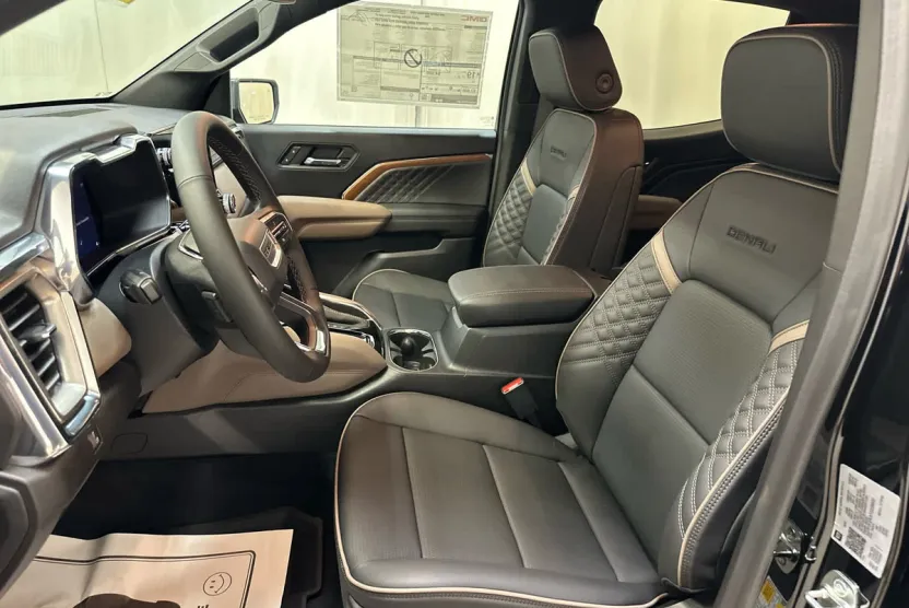 2026 Gmc Canyon Denali photo 1