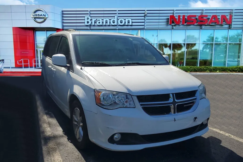 2018 Dodge Grand Caravan SXT photo 1