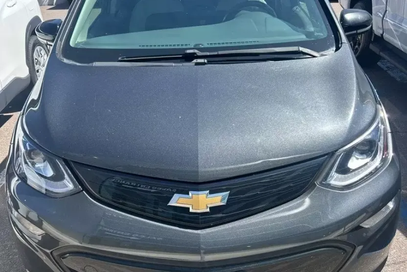 2018 Chevrolet Bolt EV photo 1