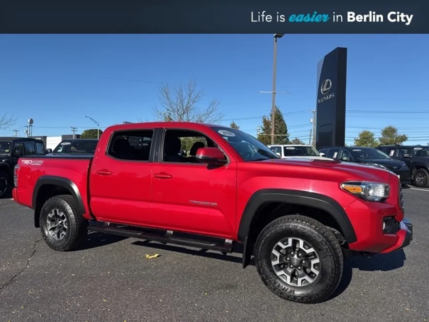 2020 Toyota Tacoma TRD Off-Road photo 1