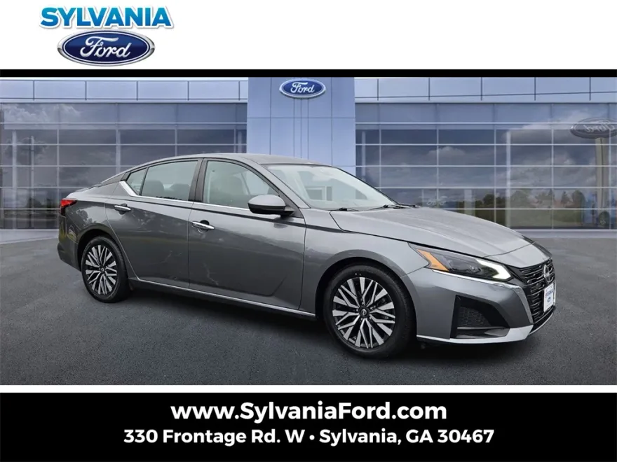 2023 Nissan Altima 2.5 SV photo 1