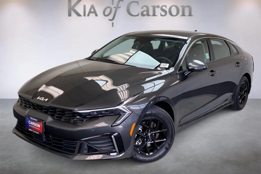 2025 Kia K5 LXS photo 1