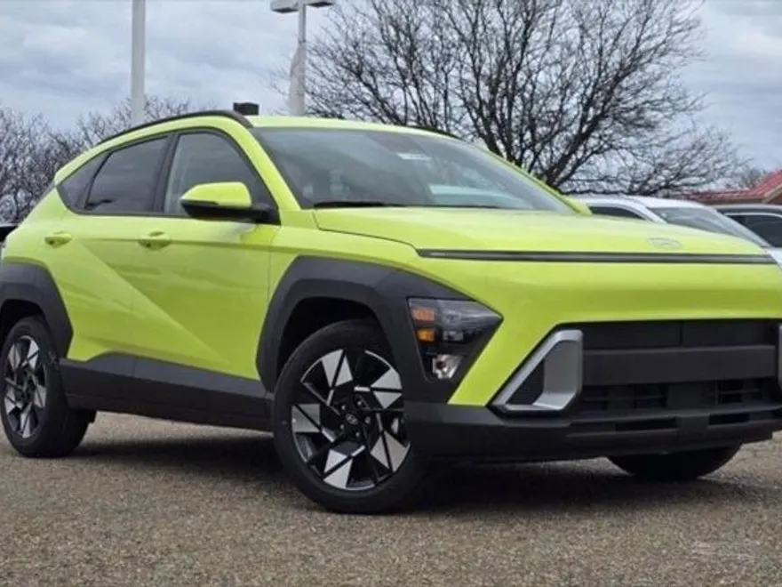 2025 Hyundai Kona SEL photo 1