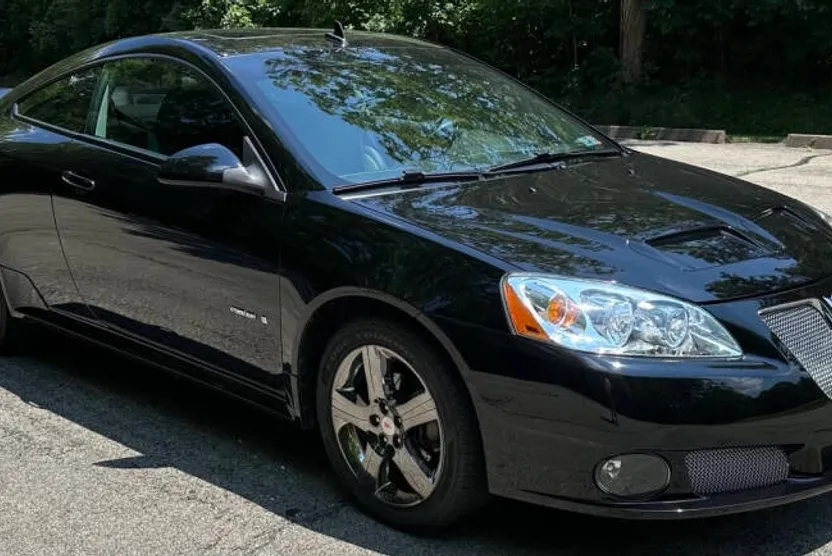 2008 Pontiac G6 GXP photo 1