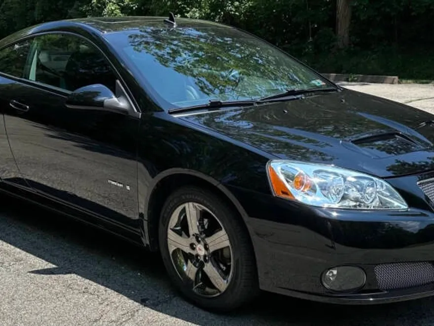 2008 Pontiac G6 GXP photo 1