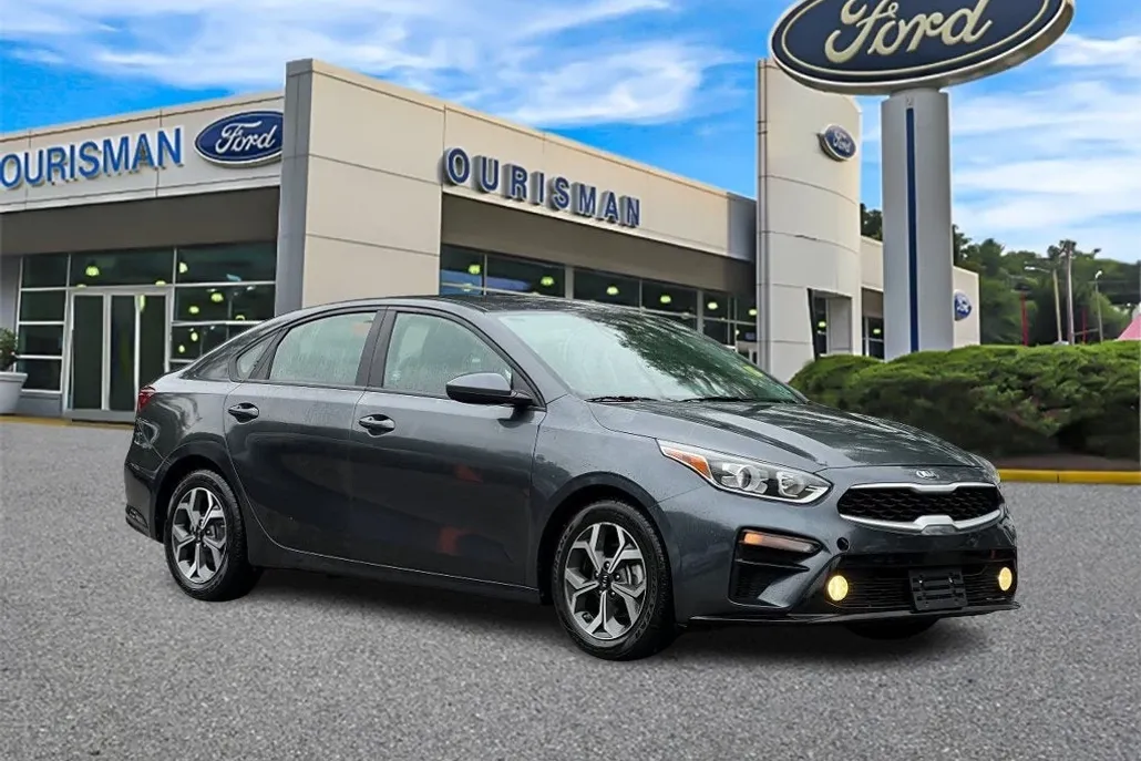 2021 Kia Forte LXS photo 1