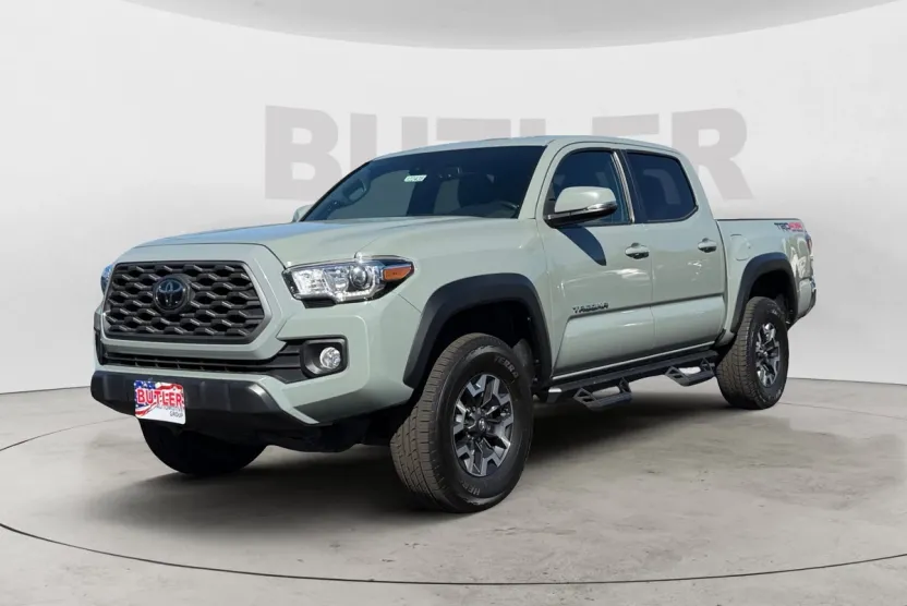 2022 Toyota Tacoma TRD photo 1