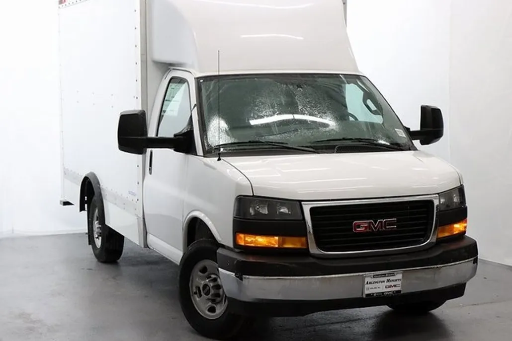 2024 Gmc Savana Cutaway 3500 photo 1