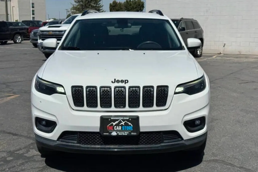 2019 Jeep Cherokee Latitude Altitude photo 1