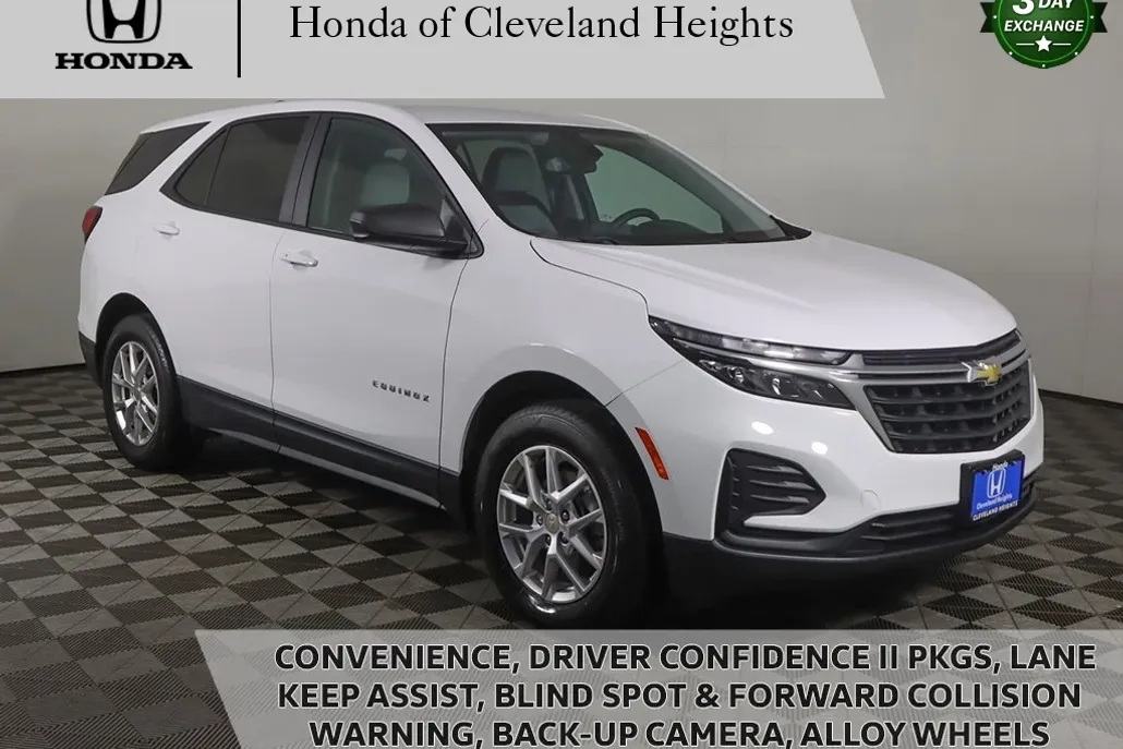 2024 Chevrolet Equinox LS photo 1
