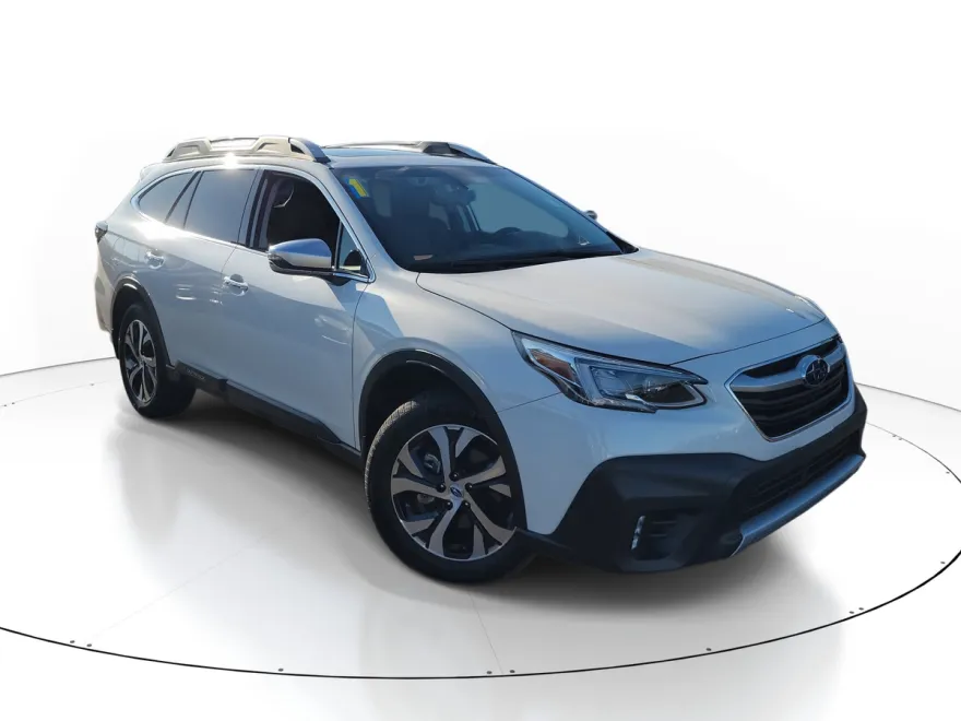 2021 Subaru Outback Touring photo 1