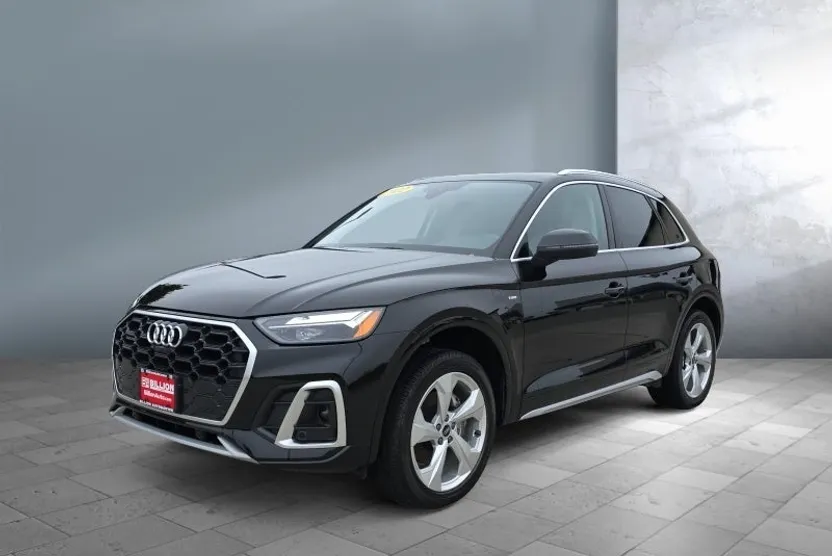 2022 Audi Q5 S line Premium Plus photo 1