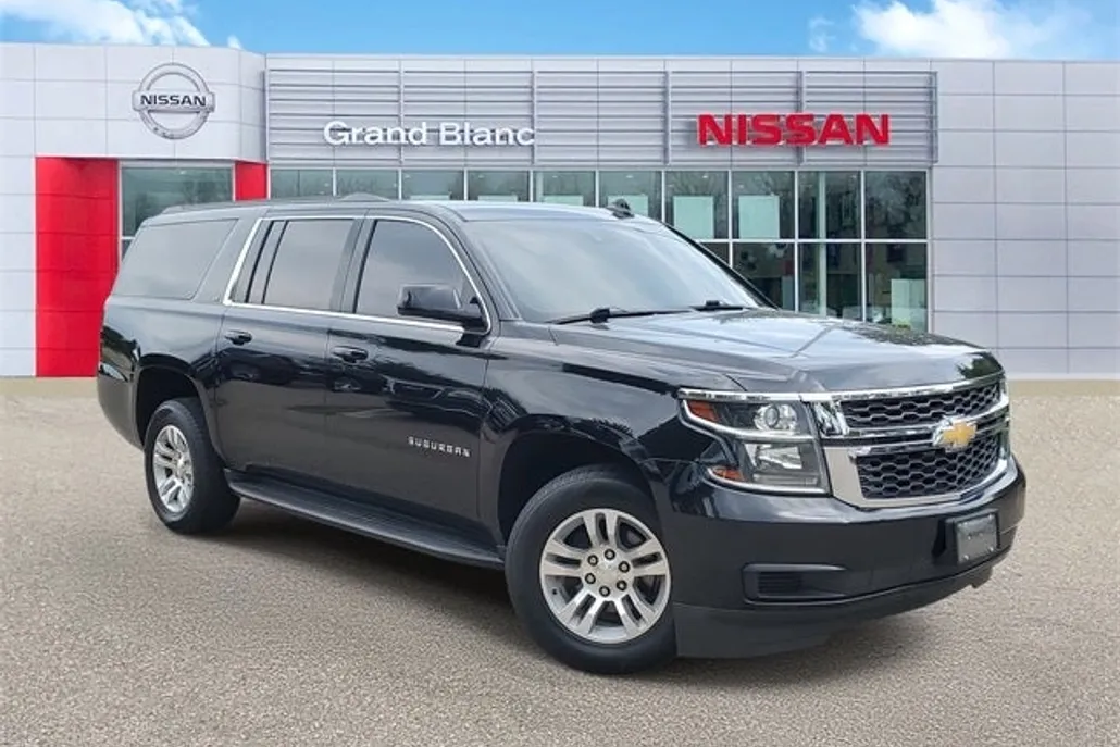 2020 Chevrolet Suburban LT photo 1