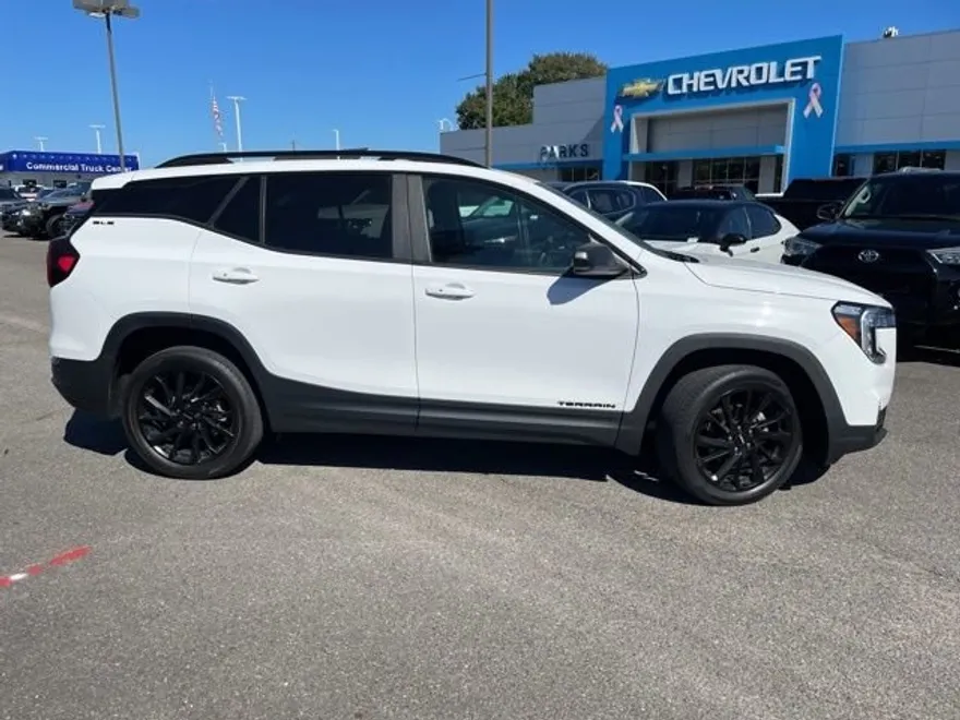 2023 Gmc Terrain SLE photo 1
